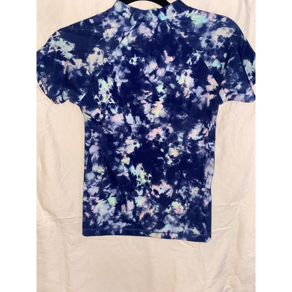 Athleta Girl Short Sleeved Rashguard in Blue Tie Dyed Print Size XL/14